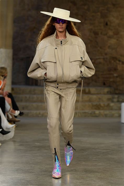 louis vuitton cruise 2|louis vuitton cruise 2025.